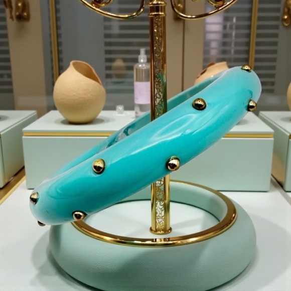 Kenneth Jay Lane Turquoise Colored Lucite Bangle Bracelet - Picture 1 of 4